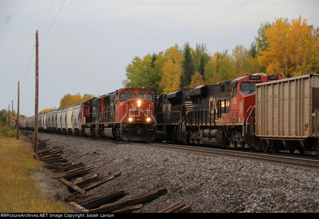 NS 1051 Meets CN 5654